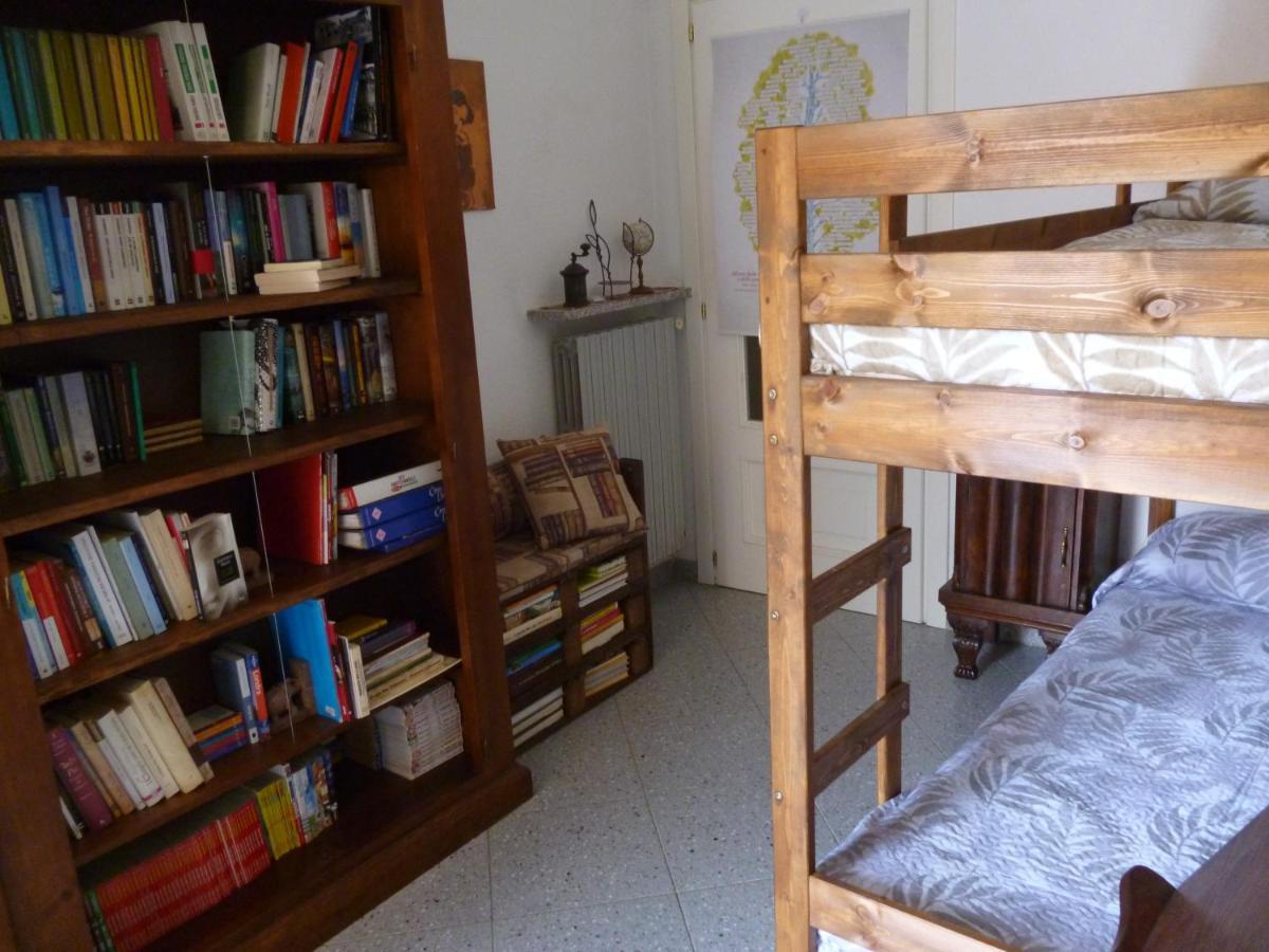 مبيت وإفطار Roccasparvera L'Elefantino - Bed And Book المظهر الخارجي الصورة